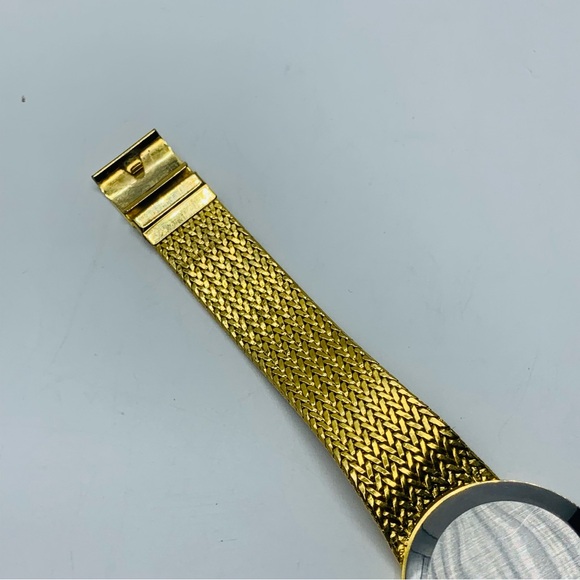 Vintage Faux Gold Coin Face Quartz Watch – Gold Tone Mesh Band New Battery - Picture 10 of 14